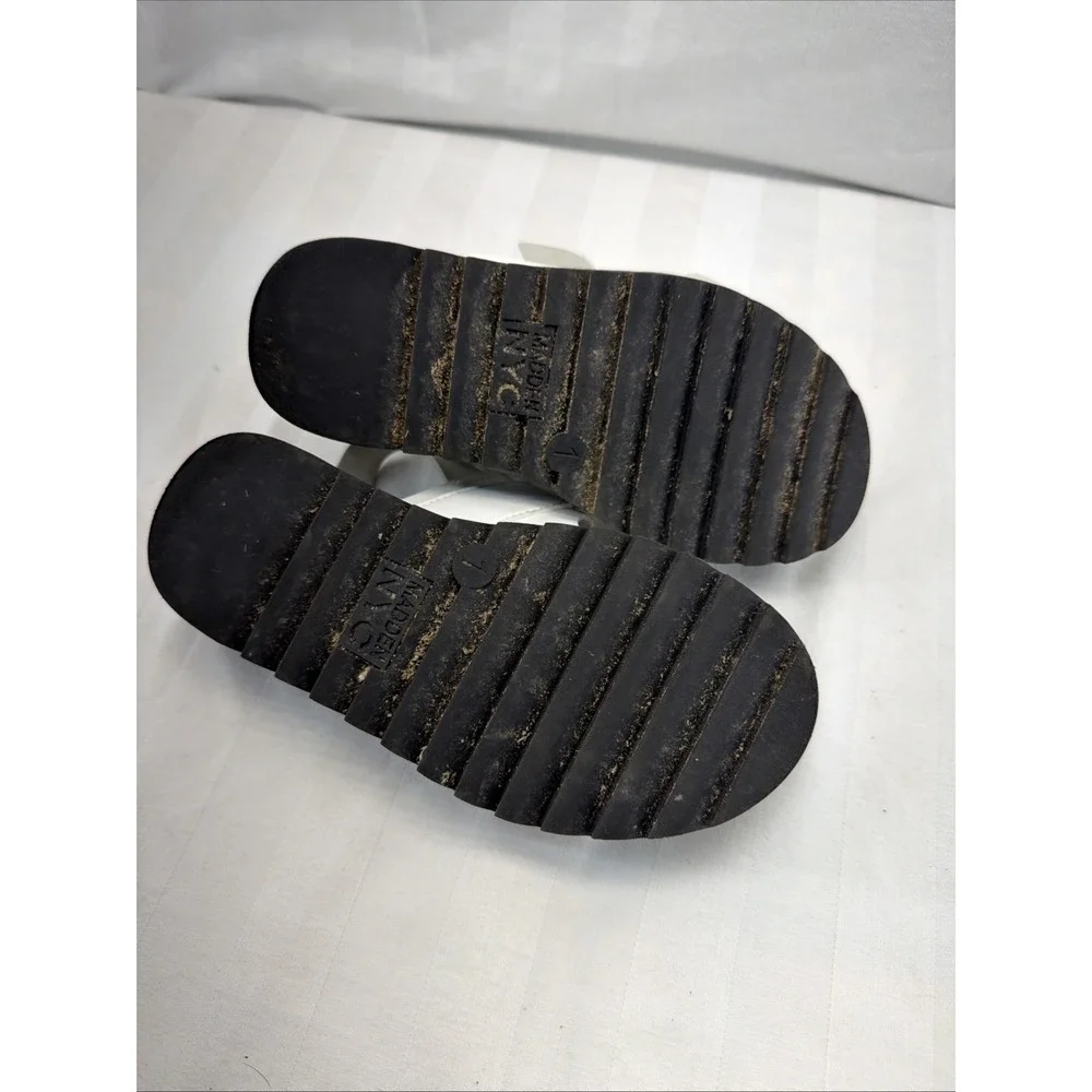 Madden NYC White Platform‎ Lug Sole Buckle Sandals White Black Girls Size 1